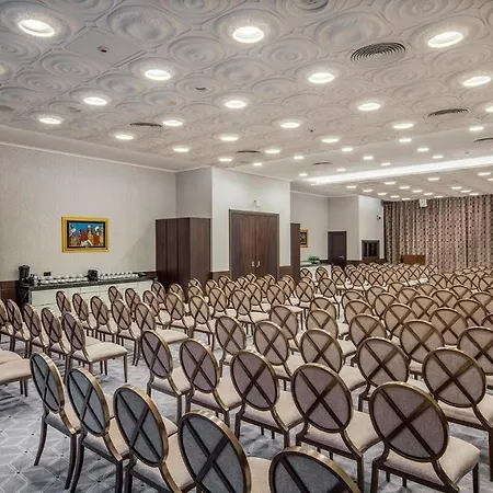 Hilton Crna Gora Отель