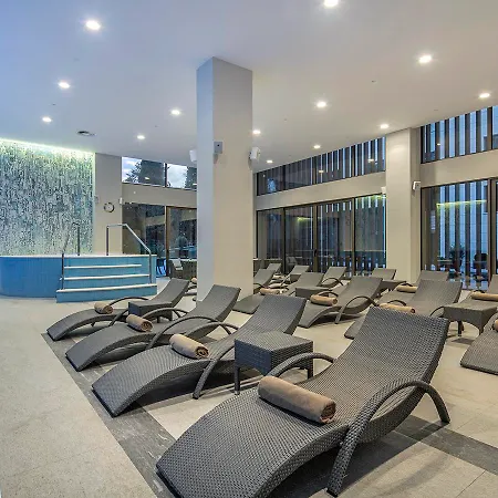Hilton Crna Gora Отель Подгорица