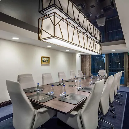 Hilton Crna Gora 5* Подгорица