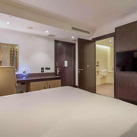 Hilton Crna Gora Отель