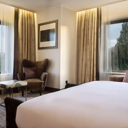 Hilton Crna Gora 5*