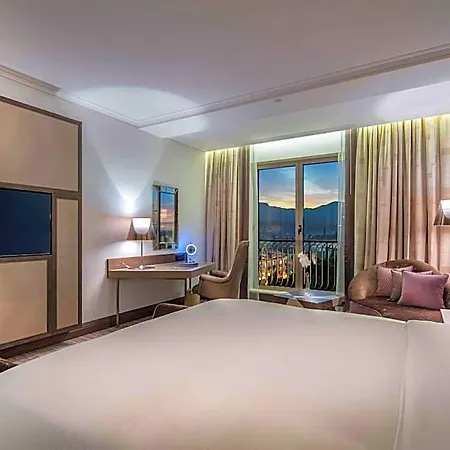 Hilton Crna Gora Hotel