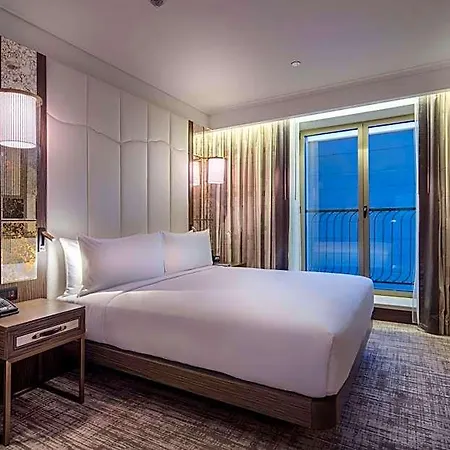 Hilton Crna Gora Hotel 5*