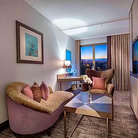 Hotel Hilton Crna Gora 5*