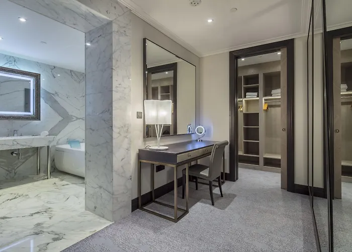 Hilton Crna Gora 5* Podgorica