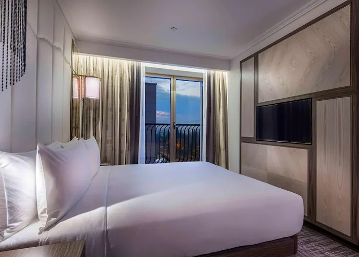 מלון Hilton Crna Gora 5*