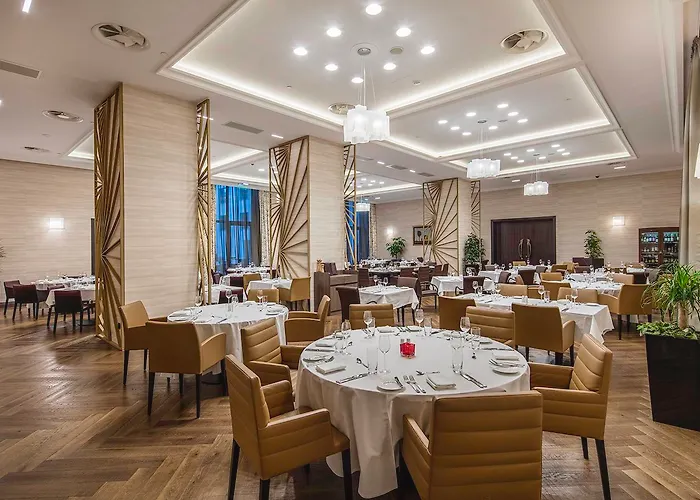 Hotell Hilton Crna Gora 5*