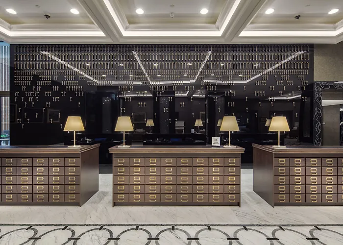 Hilton Crna Gora מלון 5*